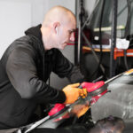 Auto glass replacement service